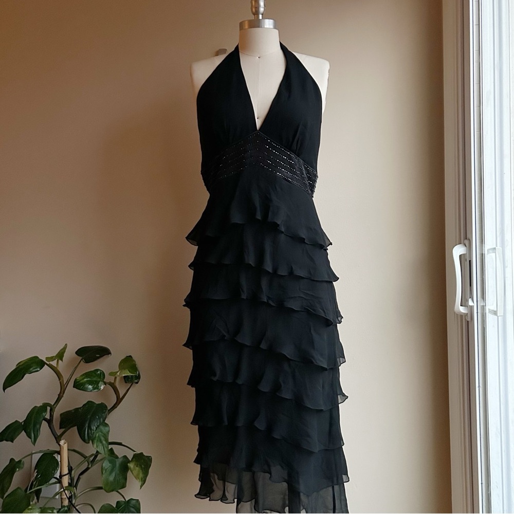 Dave & Johnny Black One-Shoulder Ruffle Midi Dress